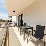 Lägenhet Luxury Residences By Belmont Realty *