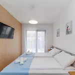 Luxury Residences By Belmont Realty Lejlighed