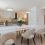 Appartamento Luxury Residences By Belmont Realty *