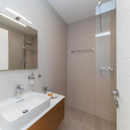 Luxury Residences By Belmont Realty Apartment