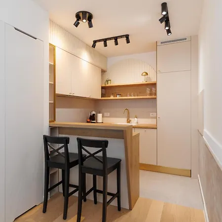 Daire Luxury Residences By Belmont Realty